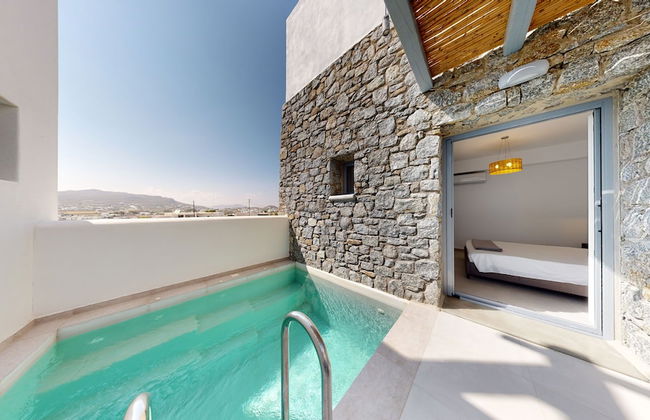 Hosting Moments Private Pool Holiday Home - Photo 1