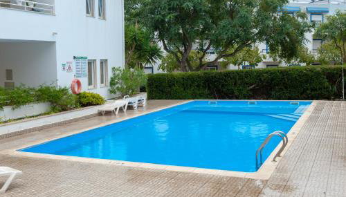 Apartamento 2 Bdr na vila Sta Luzia com vista piscina - Foto 3, sunbed