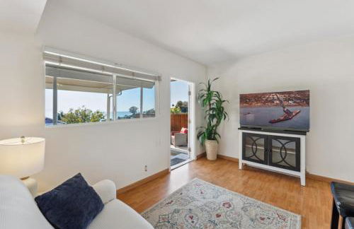 Whitney Oceanview Studio - Photo 1