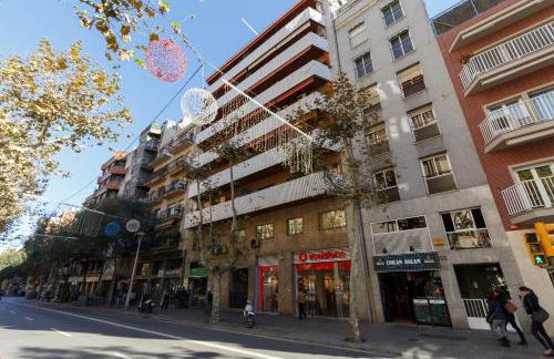 LetsGo Sagrada Familia Penthouse - Photo 25