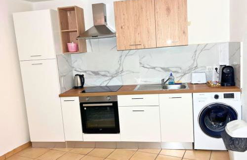 Cocon tout équipé avec jardin au centre-ville - Foto 13