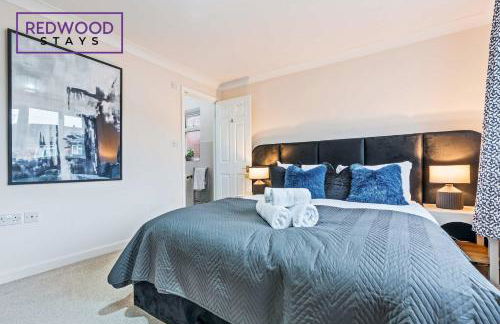 Cozy Family & Contractor Home 3X FREE Parking by Redwood Stays - Foto 17