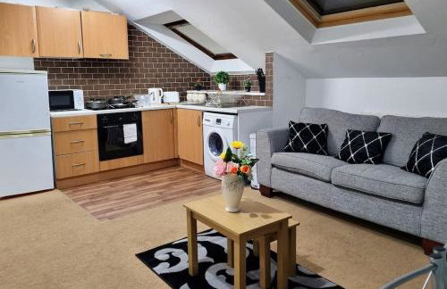 *F1*5GH* Setup for your most relaxed & amazing stay + Free Parking + Free Fast WiFi * - Foto 25