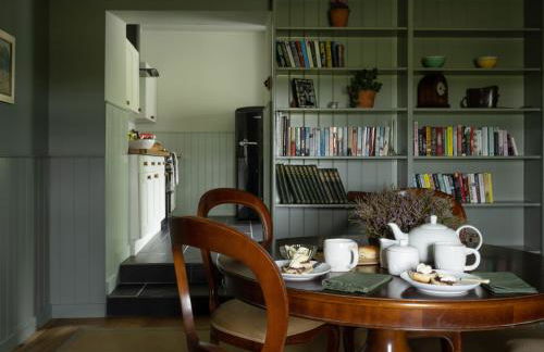 Stormont House - Photo 6