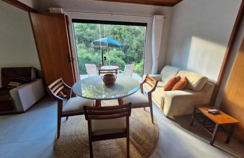 Chalé da Cachoeira - Cachoeira particular dentro da hospedagem - Foto 33