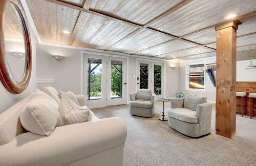 Waterfront Access with Kayaks Private Deck and a Firepit - Photo 59