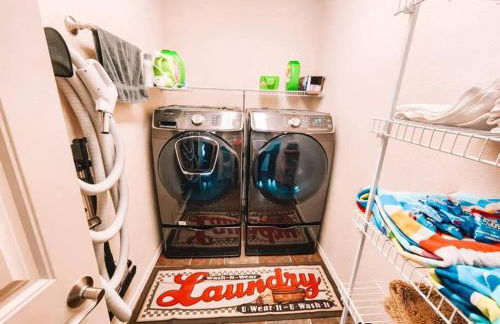 Peaceful Falcon Hot Tub Pet Friendly 3 King Beds - Foto 10