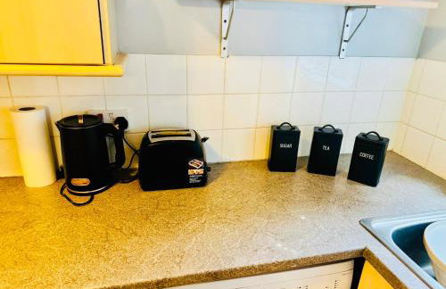 Pristine 2B Guest house near Luton Airport, L&D Hospital, Whipsnade Zoo & Leagrave Train Stn, Contractors - Foto 25