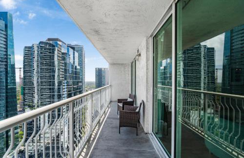 Fantastic 2BR Condo on 31st Floor Free Parking - Photo 56