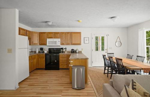 Bryce Cabin - Hot Tub, Fire Pit, Pets, Screened Porch, Wi-Fi - Foto 23