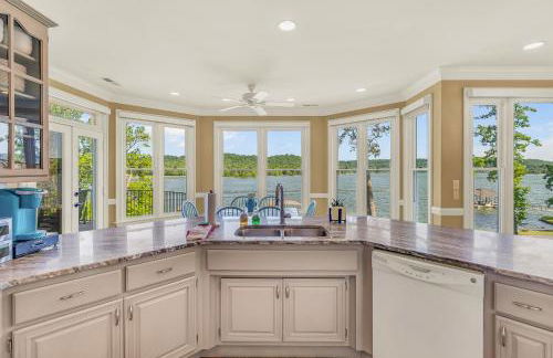 Lake Therapy - Gazebo On The Lake, Easy Walk To The Water! - Foto 22