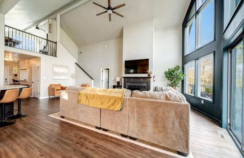 King Beds with Hot Tub Arcade & Golf Course View - Foto 9