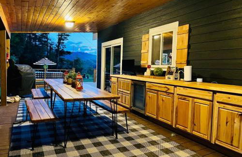 Lux Family Friendly Mountain Home - Foto 48