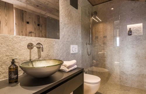 Stay COOPER I DIAMANTIDI Lodge - Modern Mountain Chalet in the Dolomites - Photo 3