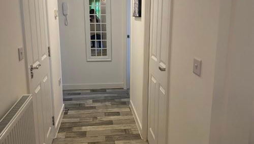 Peterborough City Center Near Healthcare Center One Bed apartment With Free Private Parking Contractors Locum Staff welcome - Foto 3