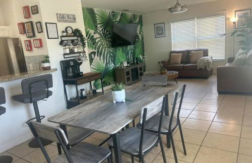 Tropical 3bed 2bath Lakeland Home on corner lot - Foto 42