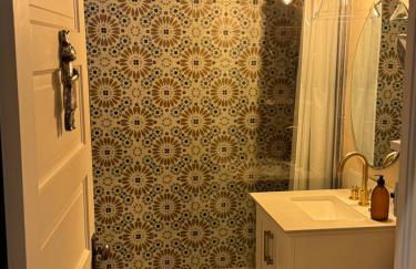 Historic Adobe 1 acre compound ultimate Santa Fe immersion Classic & Dreamy - Foto 15