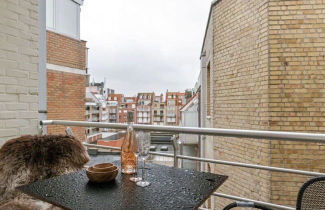 Spacious Apartment With Parking on Prime Location - Foto 31