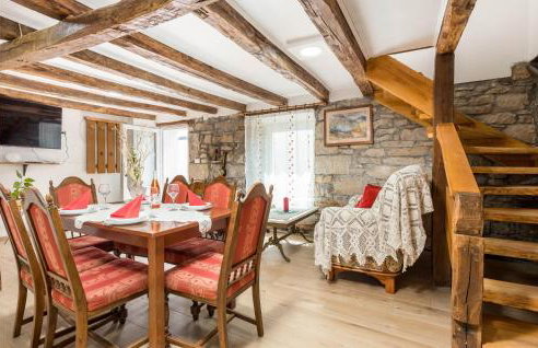 2 Bedroom Cozy Home In Jurdani - Foto 4