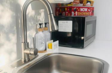 CasaMia Private Studio Near Wynwood & Design District w Free Parking & Bikes - Photo 9