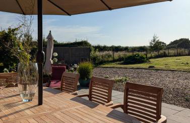 Artist's Hawkhurst Home with Heated Pool & Sauna - Foto 42