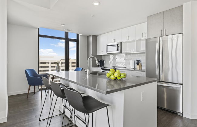 Placemakr Marymount Ballston - Photo 41