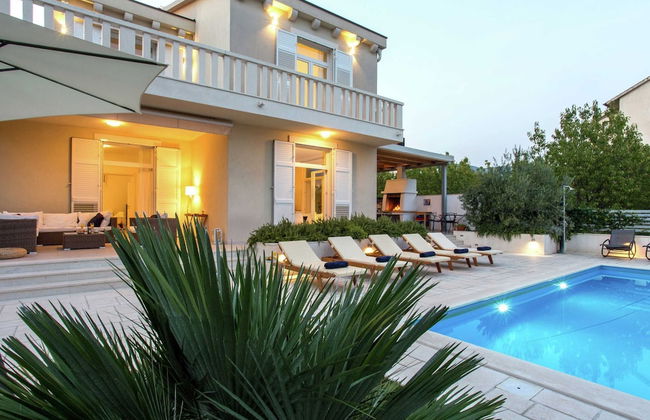 Villa in Kastel Novi Near Beach - Foto 34