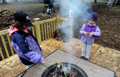 Charming Cabin Rental with Fully Equipped Kitchen near San Antonio, Texas - Foto 5