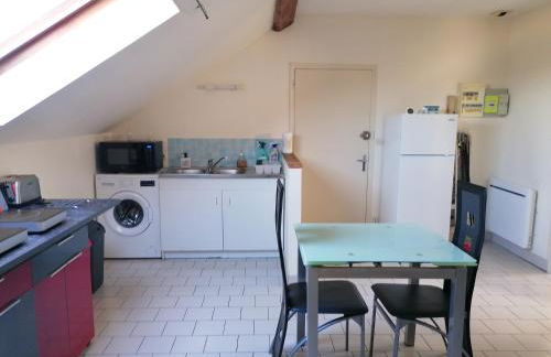 Appartement climatisé avec parking privé à Doué la fontaine - Photo 5