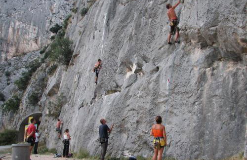 Pia Apartments - Photo 39