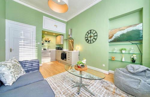 3-Bed Flat Free Parking 10 Mins to City Centre - Foto 4