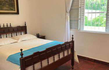 Chácara Casa Amarela - estrutura completa de lazer - ambientes elegantes e exclusivos - campo de futebol e bocha - piscina - lareiras - 10 min Rota do Vinho - Foto 49