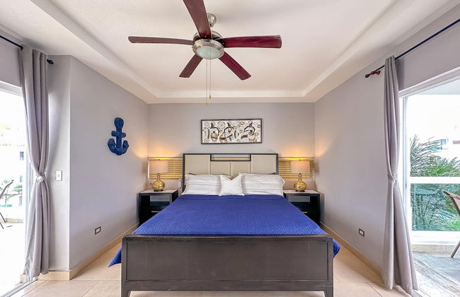 Incredible 3 BR Penthouse w BBQ Jacuzzi - Photo 54