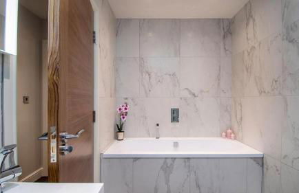 Castle Penthouse - Photo 6