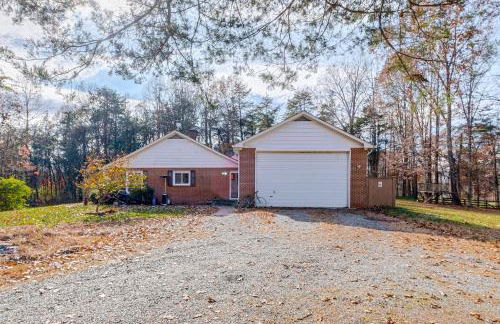 Serene and Spacious! Family-Friendly Catharpin Home - Foto 26