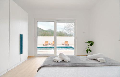 House Bartulovic - Jan Apartment with a pool - Photo 11