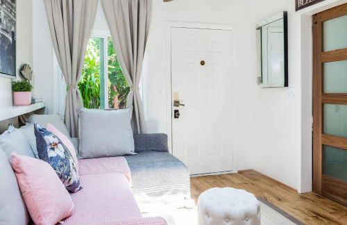 Charming 1-Bedroom Home near Downtown Culver - Photo 14