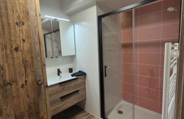 Appartement d'Exception aux Pieds des Pistes - Foto 14