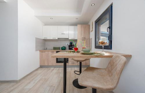 Unique Villa V with large pool - Photo 37