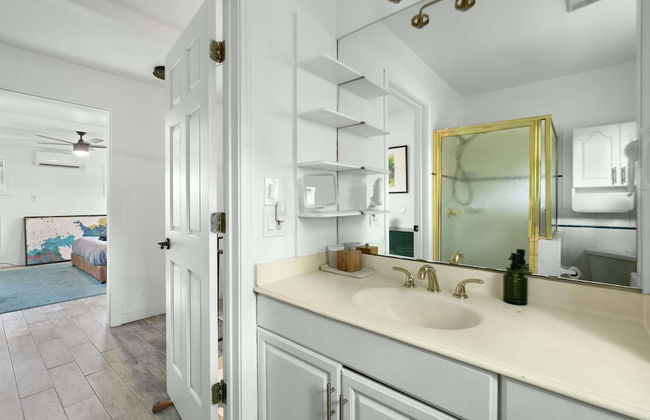 4 Bedroom Near Soco With a Private Pool & Sauna - Photo 22