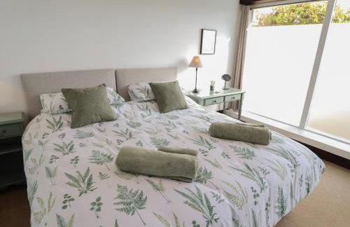 Swallow's Nest - Photo 9