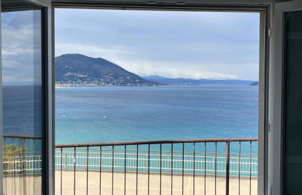 Stupenda vista mare a Laigueglia con posto auto - Foto 3