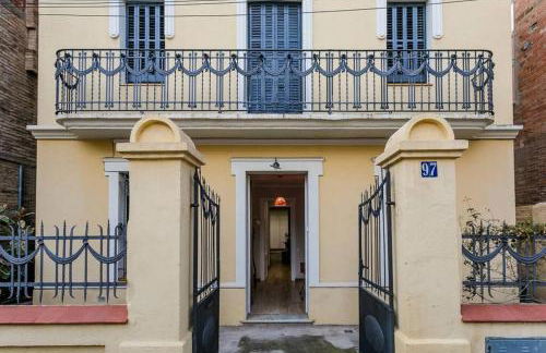 Lovely Designed House Connected To Center - Foto 5