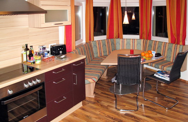 2 bedroom Apartment in Mayrhofen with garden - Photo 3