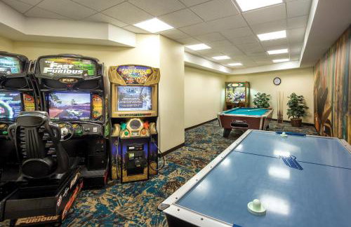 Wyndham Oceanside Pier 2BR Apartment with Resort Access - Photo 8