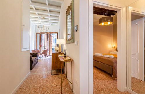 Querini Suite-Balcony on canal, close to San Marco - Foto 23