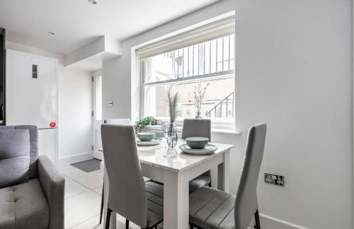 2 Minutes from Kings Cross 1 Bedroom Apartment with Private Patio - Foto 11