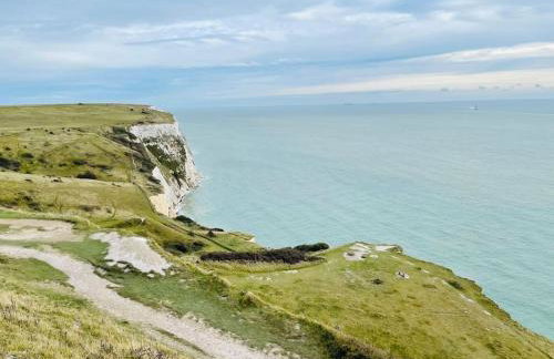 Modern 2 bedroom flat by Dover Port, Castle& Sea! - Foto 38