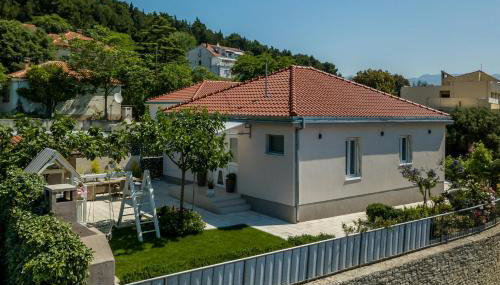 Villa KaTess with heated pool - Photo 4