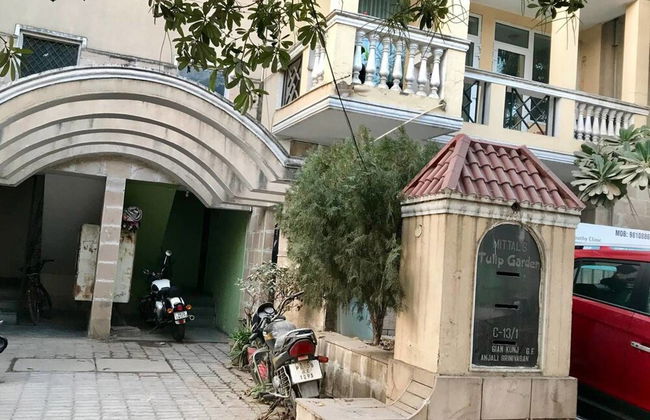 Security & Comfort 2 Bedroom Apartment in Gurugram - Foto 32